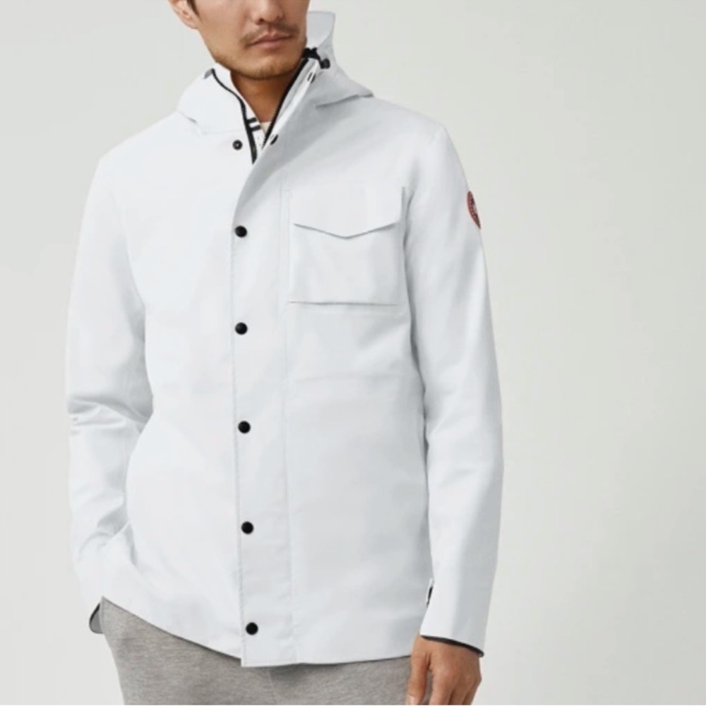BRAND NEW Canada Goose Nanaimo Rain Jacket in White Medium